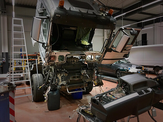 Karosseriearbeiten an Lkw